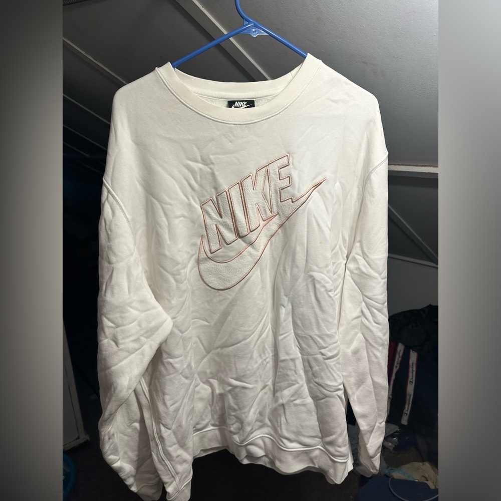 Nike White Pullover sweatshirt size XXL